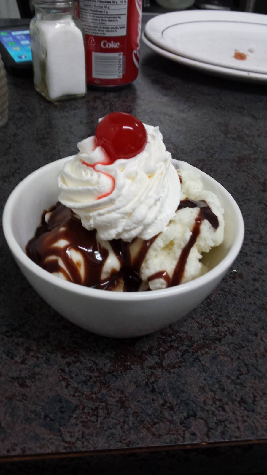 Restaurant Grole Et Hublon | restaurant | 221 Chemin de Joliette, Saint-Félix-de-Valois, QC J0K 2M0, Canada | 4508897627 OR +1 450-889-7627