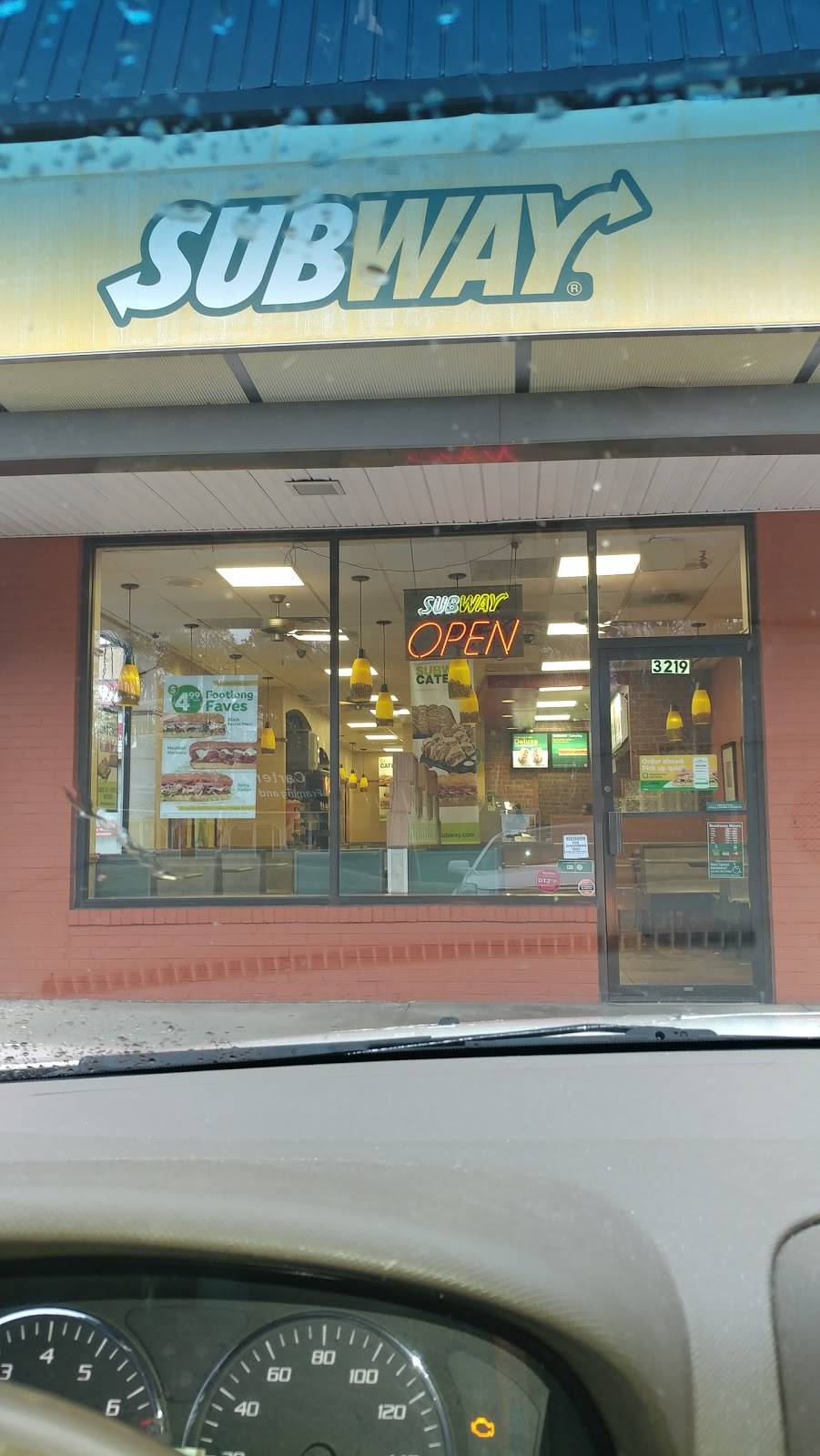 Subway | restaurant | 3219 S Crater Rd, Petersburg, VA 23805, USA | 8047322860 OR +1 804-732-2860