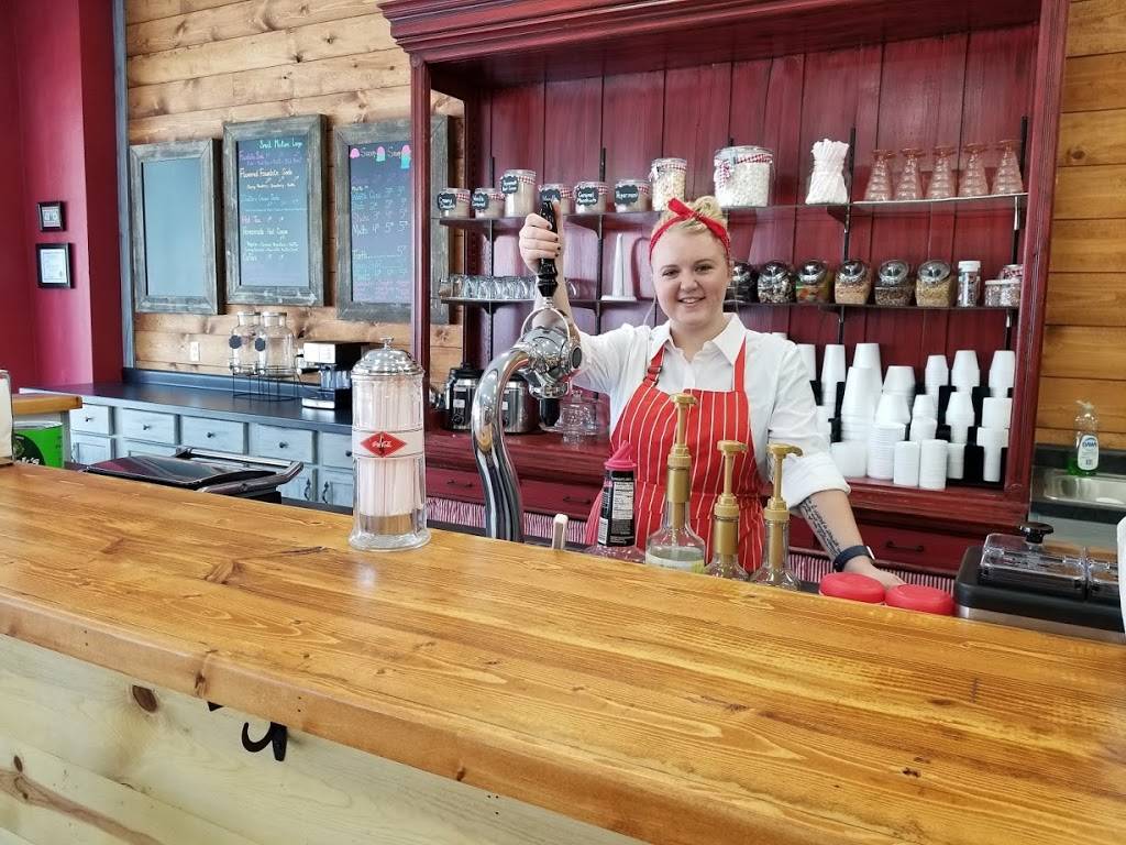 Megans Old Fashioned Ice Cream Parlor | restaurant | 818 Ave G, Fort Madison, IA 52627, USA | 3193720599 OR +1 319-372-0599