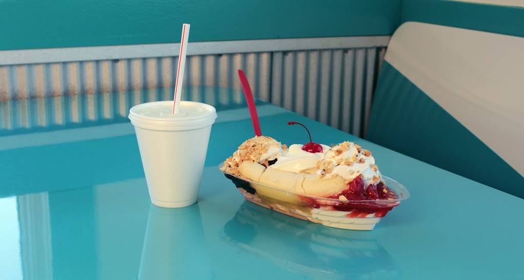 Clear Fork Dairy Belle | restaurant | 8 Main St, Bellville, OH 44813, USA | 4198863122 OR +1 419-886-3122