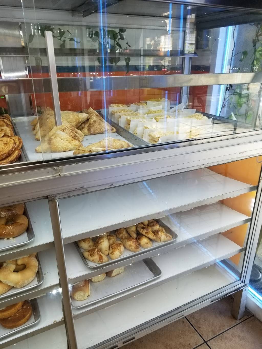 Panaderia Sabor Latino | restaurant | 2722 W Pico Blvd, Los Angeles, CA 90006, USA | 3234020408 OR +1 323-402-0408