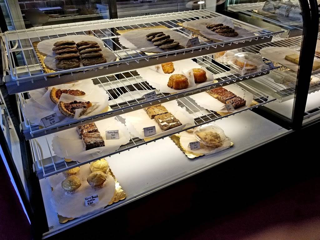 Merritt Bakery Restaurant | restaurant | 3355 Lakeshore Ave, Oakland, CA 94610, USA | 5107359978 OR +1 510-735-9978