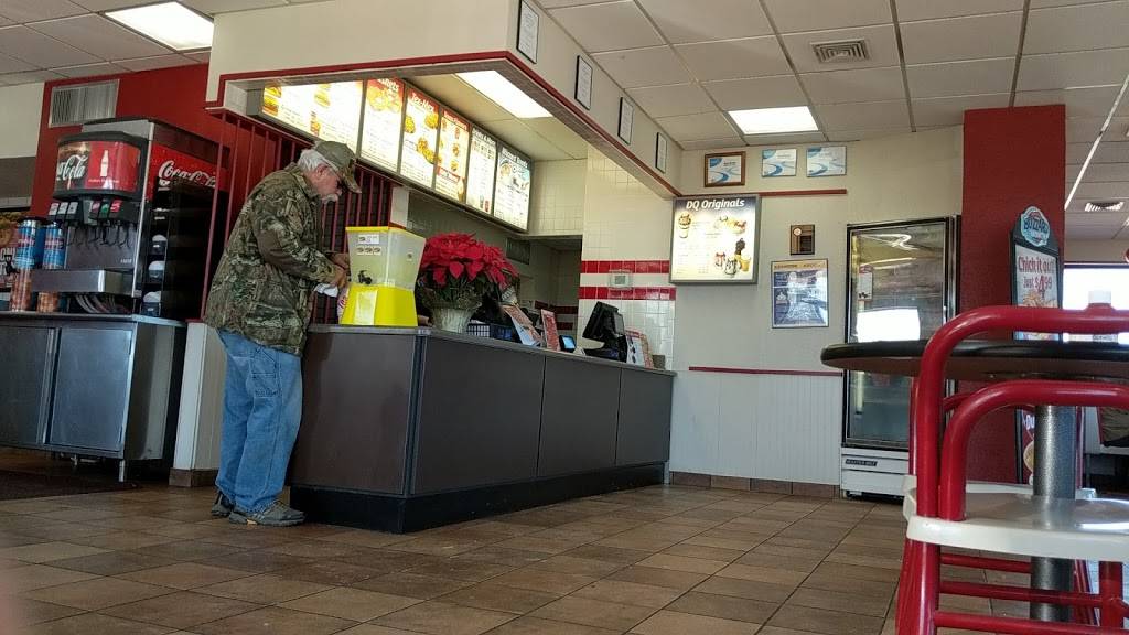 Dairy Queen | restaurant | Dilley, TX 78017, USA | 8309651833 OR +1 830-965-1833