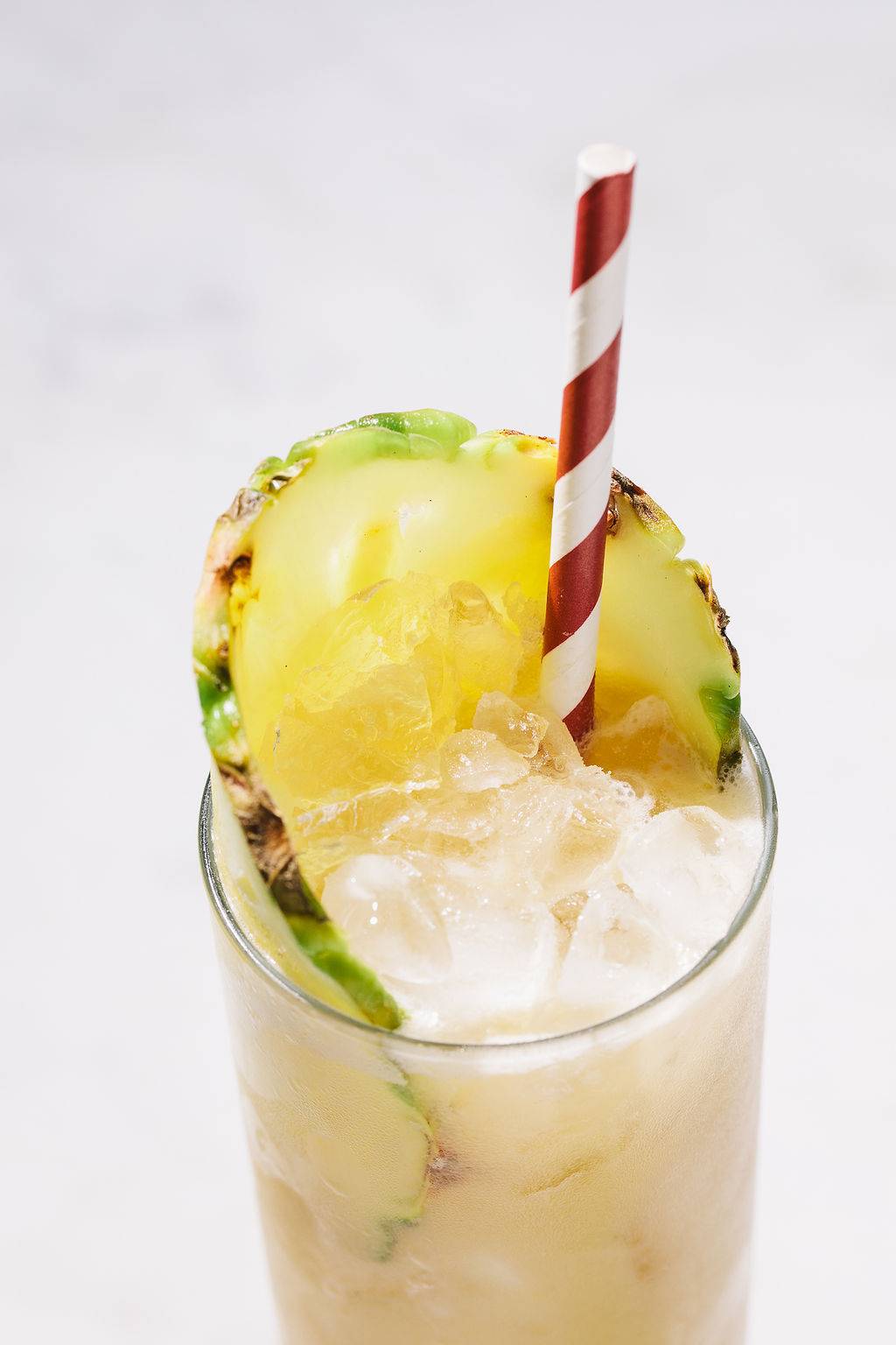 Roxana Bar | restaurant | 131 N Water St, Edgartown, MA 02539, USA | 5086274047 OR +1 508-627-4047