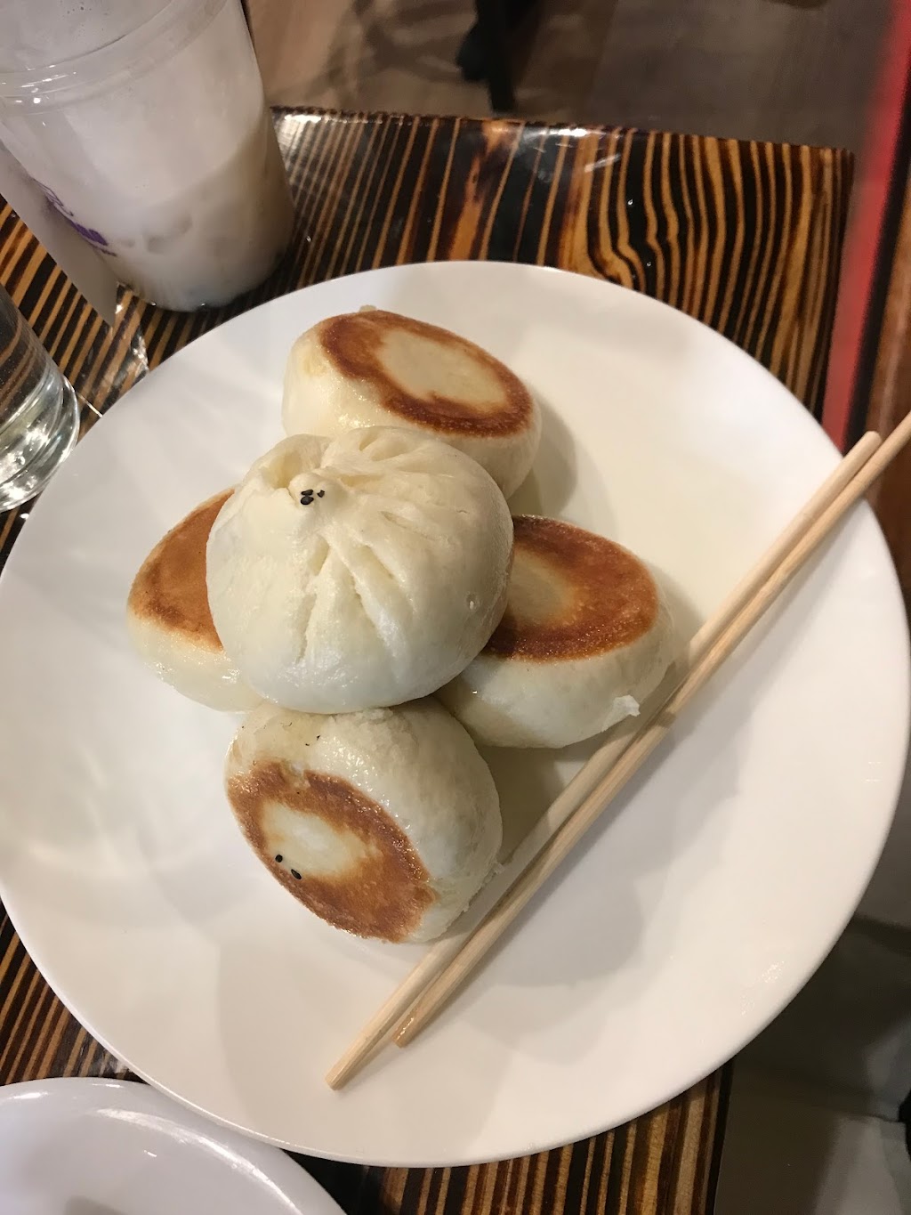 BAO (CMU) | restaurant | 400 S Craig St, Pittsburgh, PA 15213, USA | 4126877777 OR +1 412-687-7777