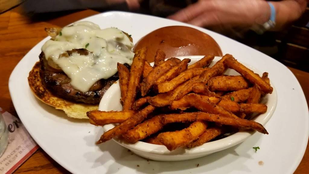 Green Marlin | restaurant | 1475 US-1, Vero Beach, FL 32960, USA | 7729995248 OR +1 772-999-5248