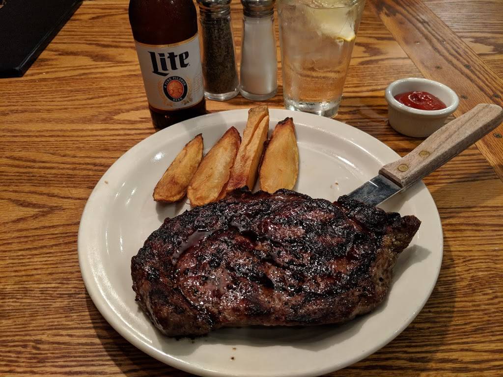 Cattle Baron | restaurant | 1700 Airway Blvd, El Paso, TX 79925, USA | 9157796633 OR +1 915-779-6633