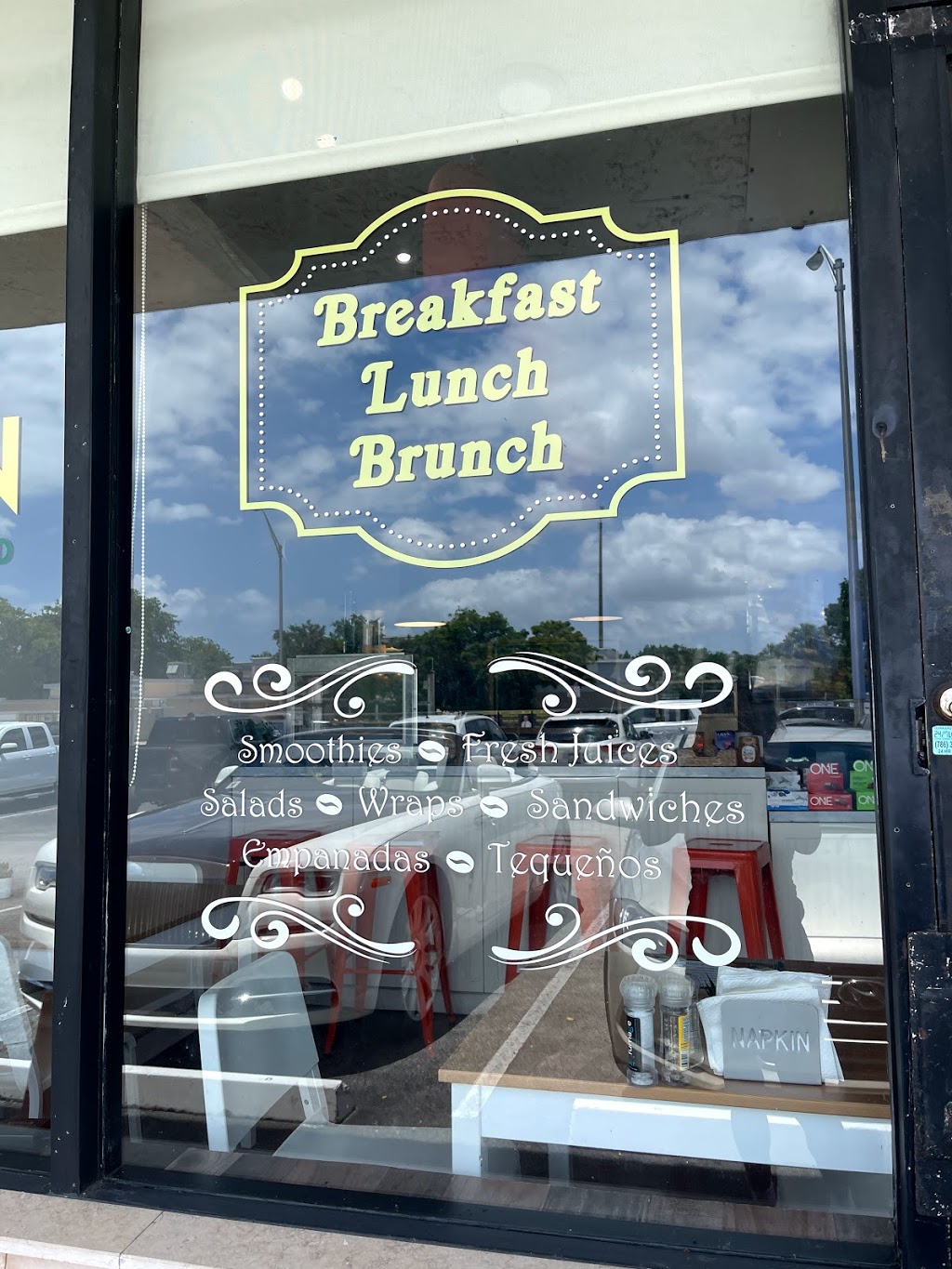 WeGreen by Tepuy Market | restaurant | 2568 NE Miami Gardens Dr, Aventura, FL 33180, USA | 7869165924 OR +1 786-916-5924