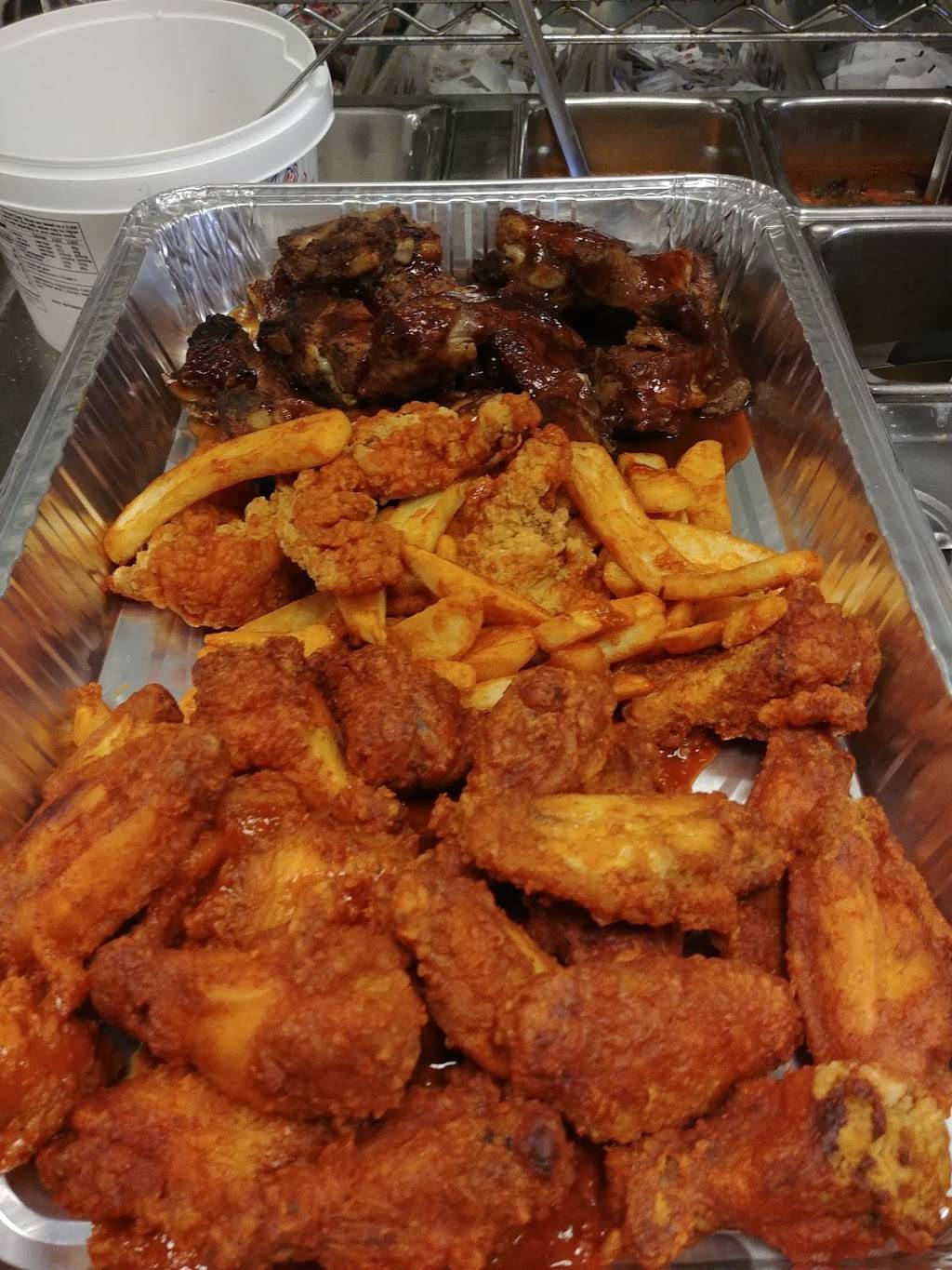 Pats Pizza | meal delivery | 628 S Clark St, Chicago, IL 60605, USA | 3124272320 OR +1 312-427-2320