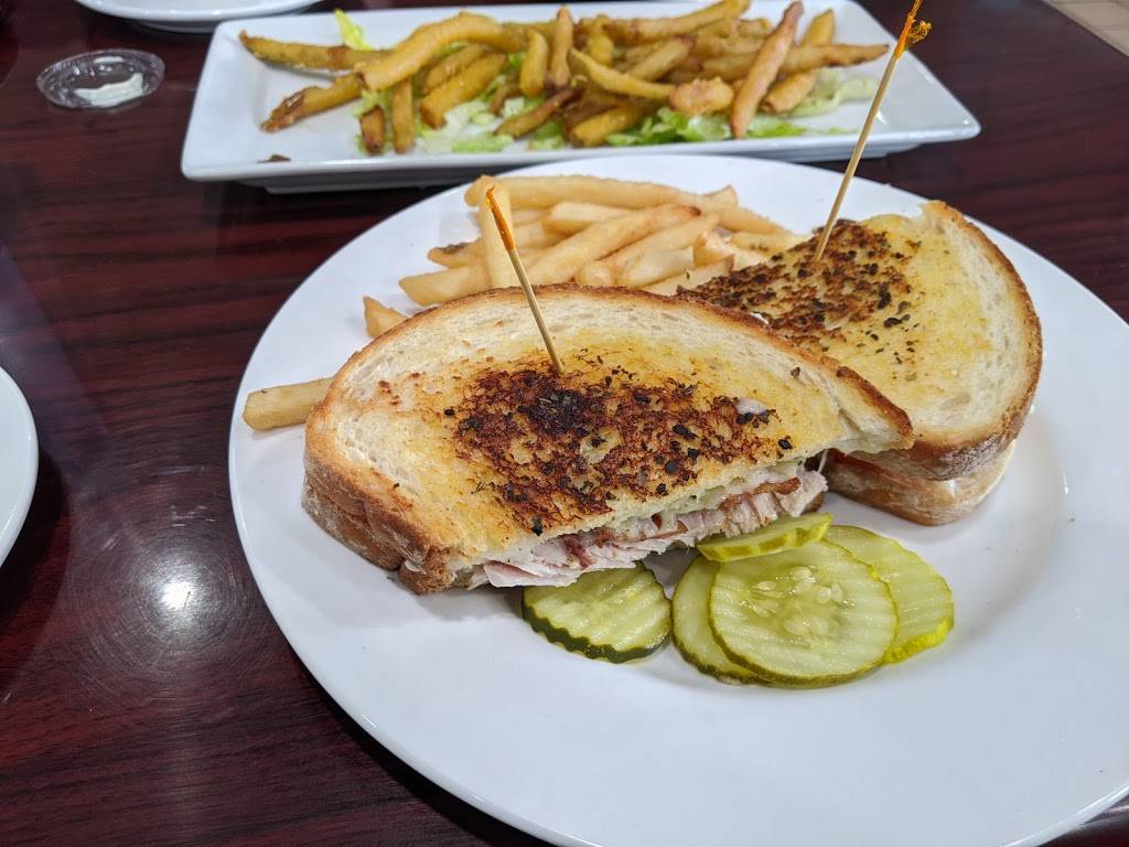 Sweet Basil Cafe of Peoria | restaurant | 714 W Lake Ave, Peoria, IL 61614, USA | 3099661130 OR +1 309-966-1130