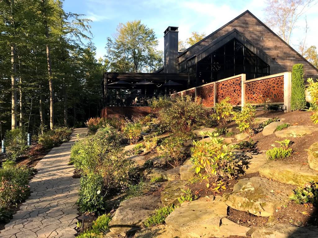 Sapphire Creek Winery & Gardens | restaurant | 16965 Park Cir Dr, Chagrin Falls, OH 44023, USA | 4405437777 OR +1 440-543-7777