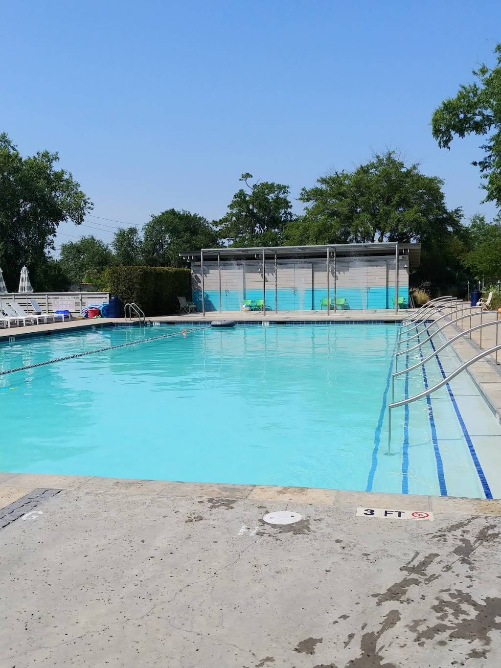 Mixson Club | restaurant | 4401 McCarthy Street, North Charleston, SC 29405, USA | 8434711920 OR +1 843-471-1920