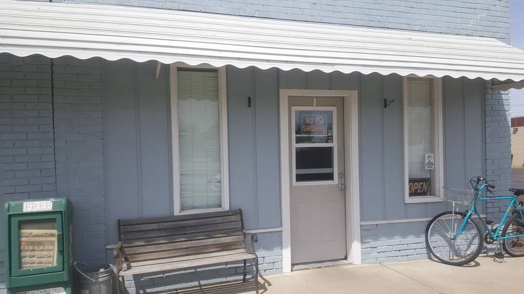 Ernies Country Kitchen | restaurant | 211 S Madison St, Malden, MO 63863, USA | 5732764255 OR +1 573-276-4255