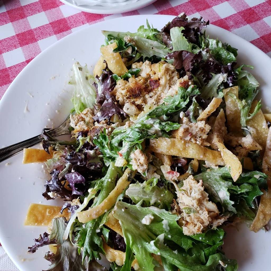 Johnny Longboats | restaurant | 2401 N Ocean Ave, Riviera Beach, FL 33404, USA | 5612492795 OR +1 561-249-2795