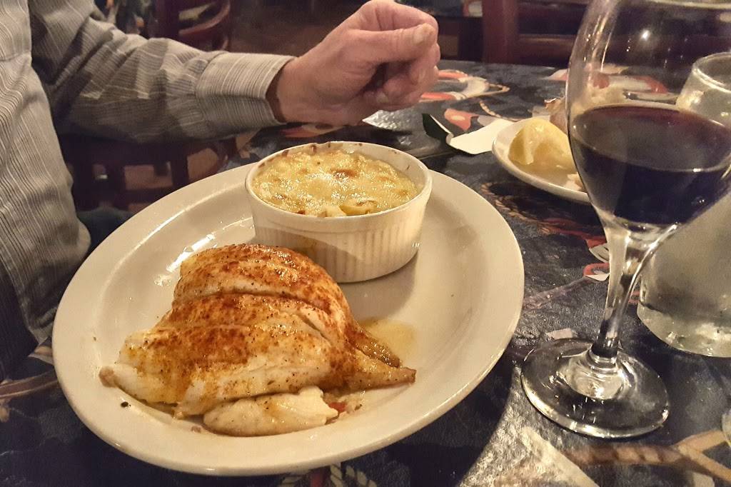 Hil-Mak Seafood Restaurant | restaurant | 449 Lake Ave, Ashtabula, OH 44004, USA | 4409643222 OR +1 440-964-3222