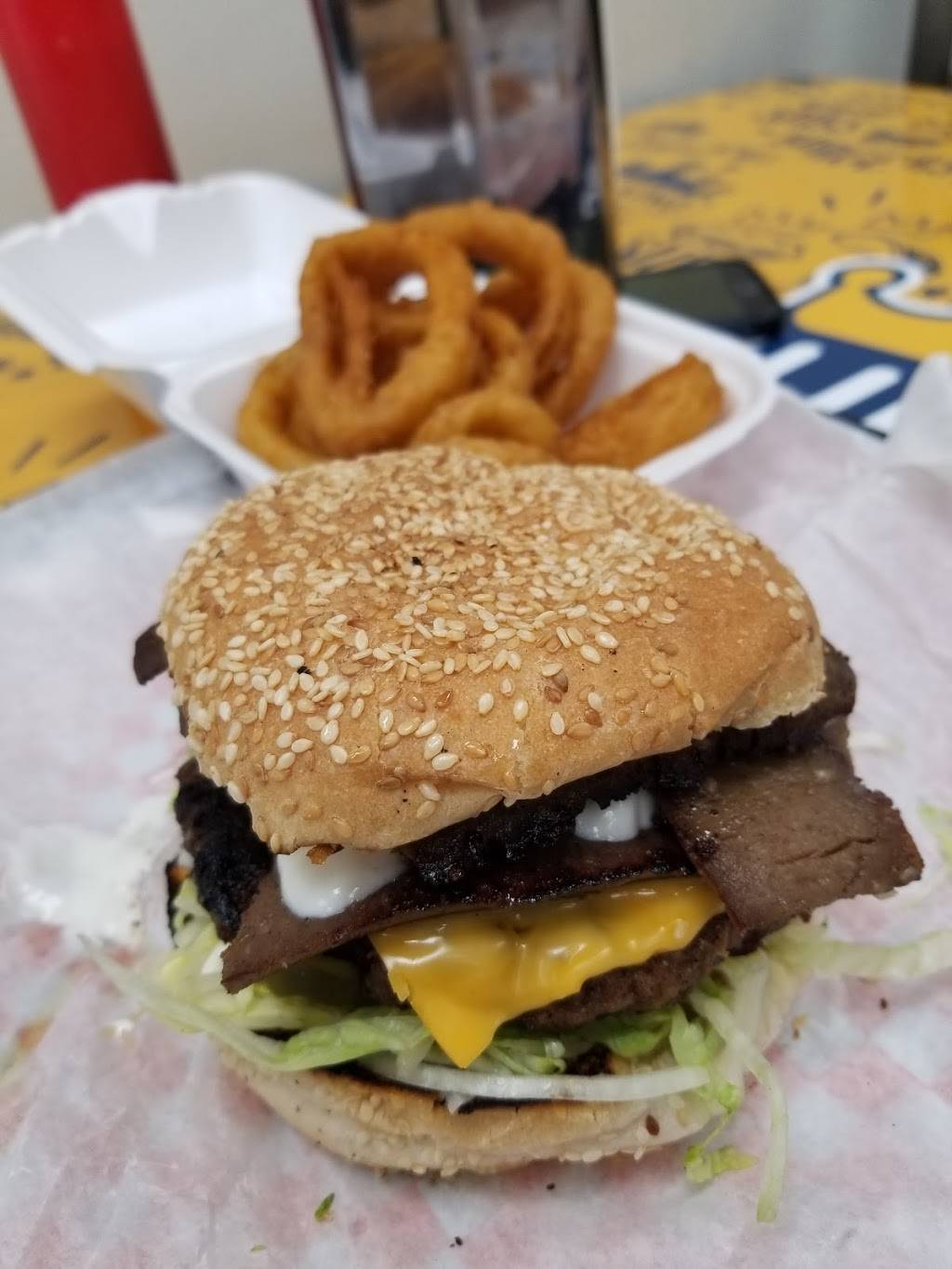 Sub King Plus | restaurant | 3041 Dougall Ave #4, Windsor, ON N9E 1S3, Canada | 5199665464 OR +1 519-966-5464