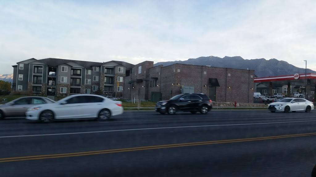 Fiiz Drinks Orem (Drive Thru Only) | restaurant | 1120 Center St, Orem, UT 84057, USA | 8017095470 OR +1 801-709-5470