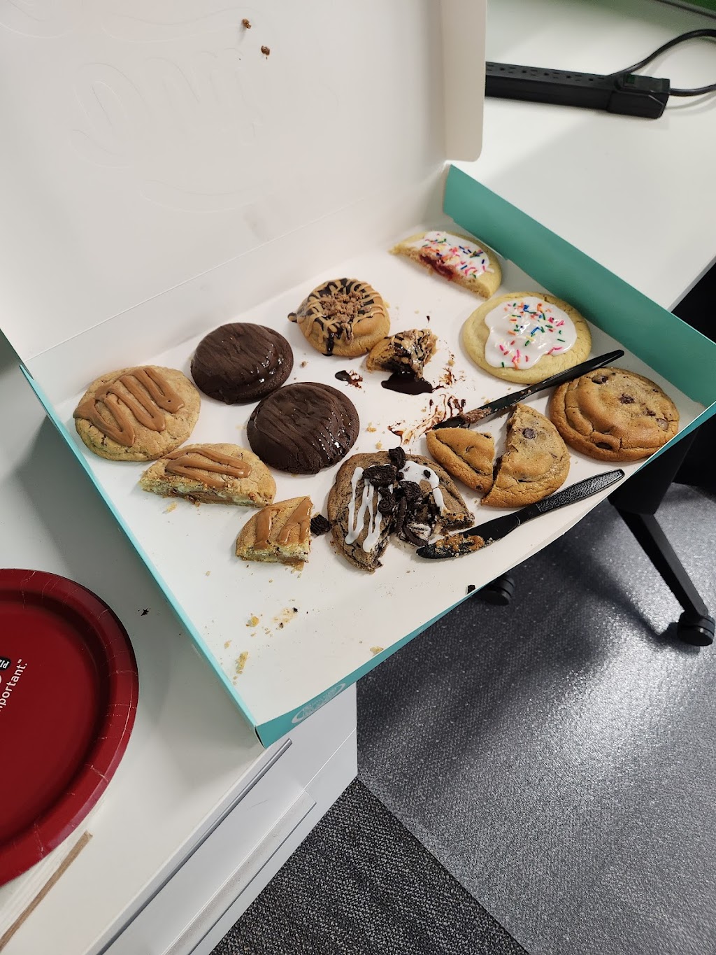 Dirty Dough Cookies | bakery | 6159 N Keystone Ave #400, Indianapolis, IN 46220, USA | 3175370007 OR +1 317-537-0007