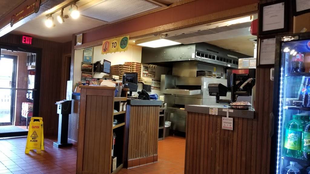 Pizza Hut | meal takeaway | 914 Berryville Ave, Winchester, VA 22601, USA | 5406650041 OR +1 540-665-0041