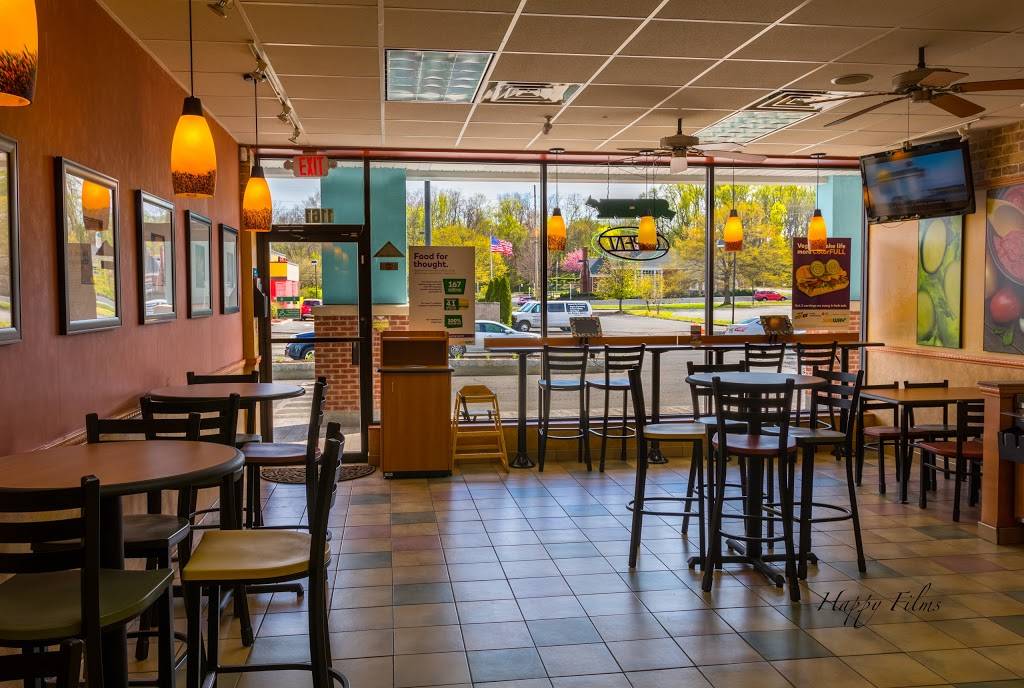Subway | restaurant | 1161 NJ-35, Middletown, NJ 07748, USA | 8482253935 OR +1 848-225-3935