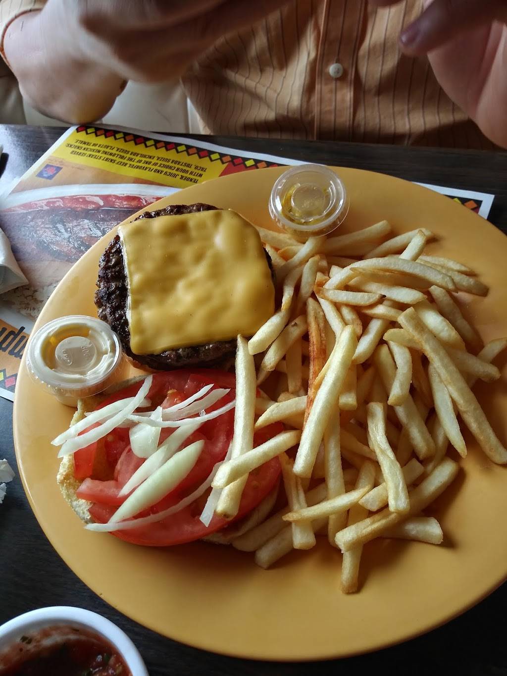 Pepes Mexican Restaurant | restaurant | 4743 W Grand Ave, Chicago, IL 60639, USA | 7736220612 OR +1 773-622-0612