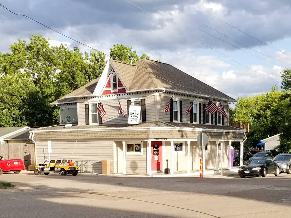 Star Bar & Grill | restaurant | 303 Church St, Fairfax, IA 52228, USA | 3198454045 OR +1 319-845-4045