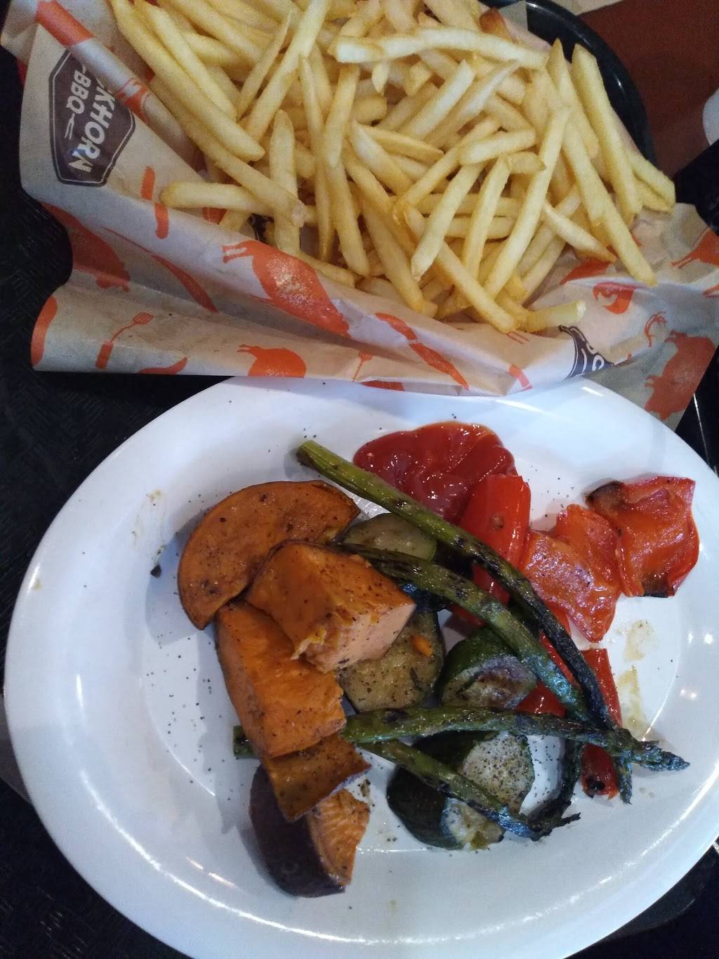 Buckhorn Grill | restaurant | 5614 Bay St #238, Emeryville, CA 94608, USA | 5106542996 OR +1 510-654-2996