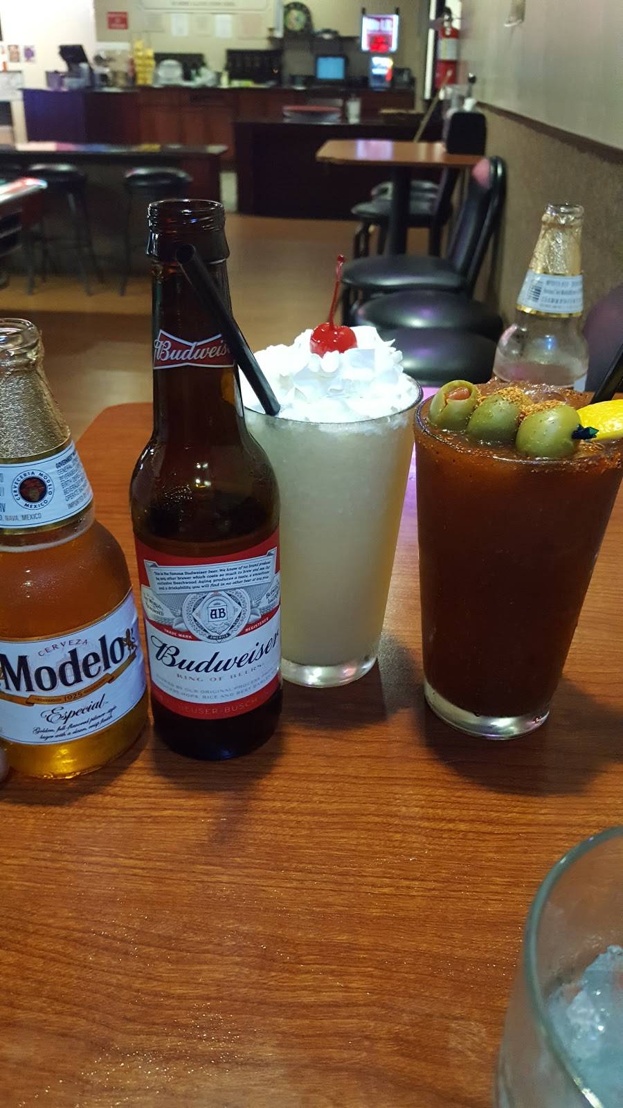 Shooters Sports Bar & Grill Hemet | restaurant | 121 E Florida Ave, Hemet, CA 92543, USA | 9519292223 OR +1 951-929-2223