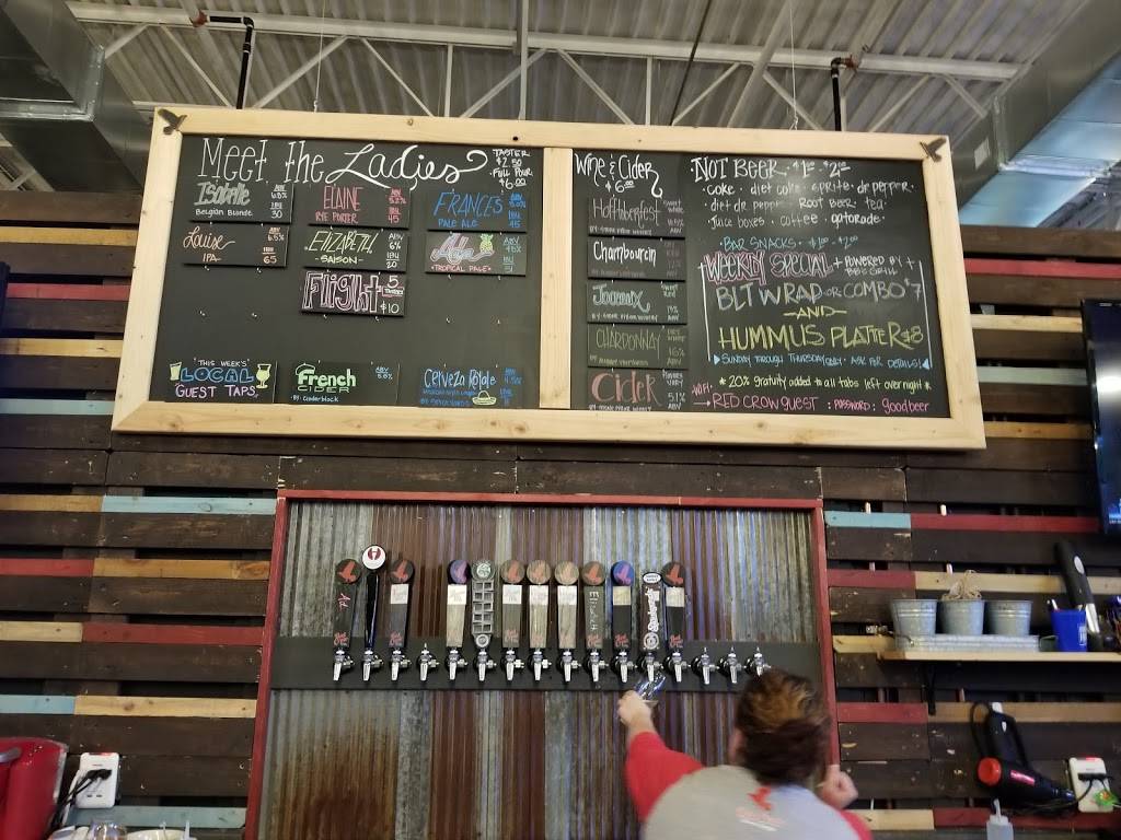 Red Crow Brewing Company | restaurant | 1062 W Santa Fe St, Olathe, KS 66061, USA | 9134409852 OR +1 913-440-9852