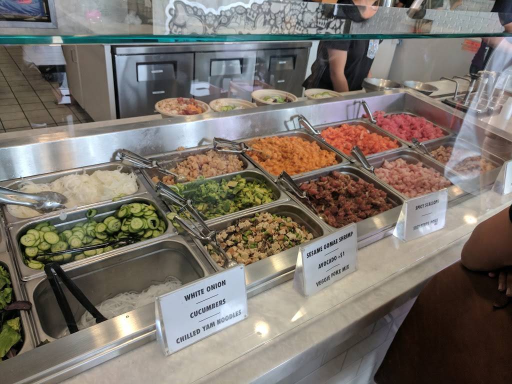 Go Fish Poke Bar- Stanford Shopping Center | restaurant | 660 Stanford Shopping Center #244B, Palo Alto, CA 94304, USA | 6503281370 OR +1 650-328-1370