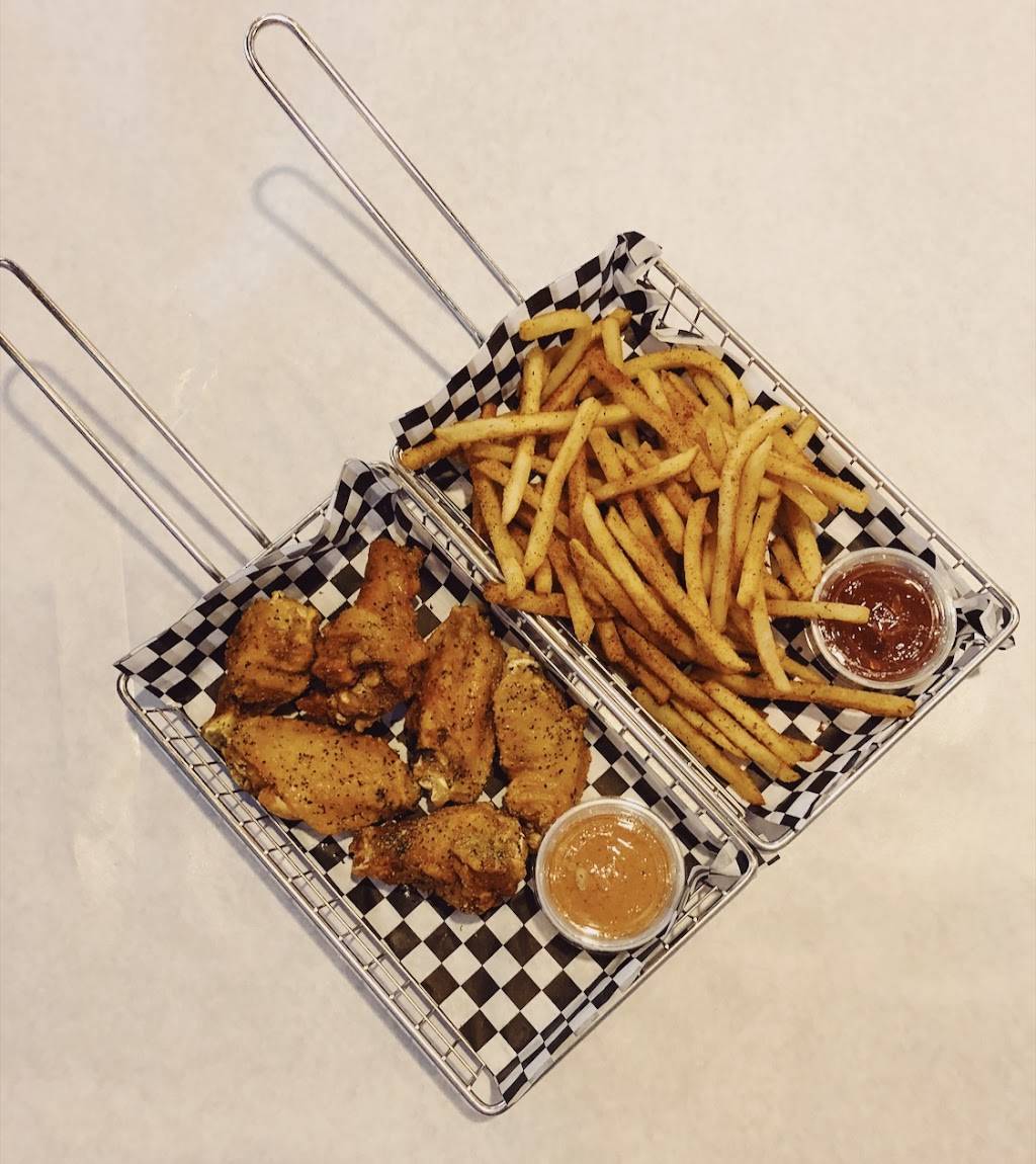 Crawfish Boil Co. Restaurant & Bar | restaurant | 6851 S Gaylord St Ste B2-251, Centennial, CO 80122, USA | 7205492645 OR +1 720-549-2645