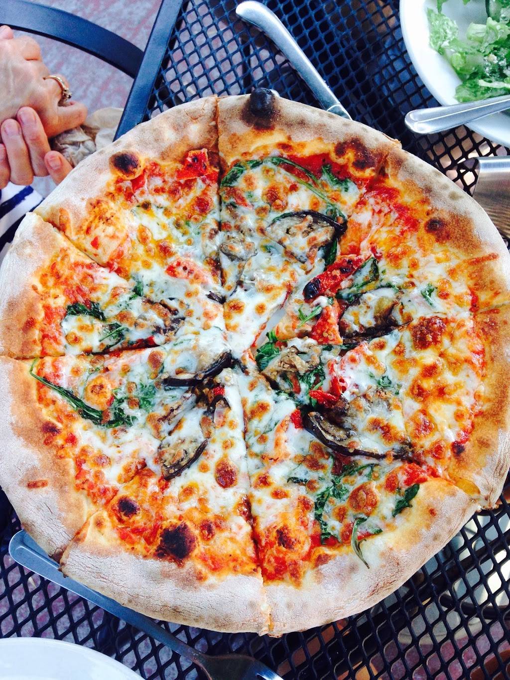 Element Wood Fire Pizza | restaurant | 96 Broadway St NE, Minneapolis, MN 55413, USA | 6123793028 OR +1 612-379-3028