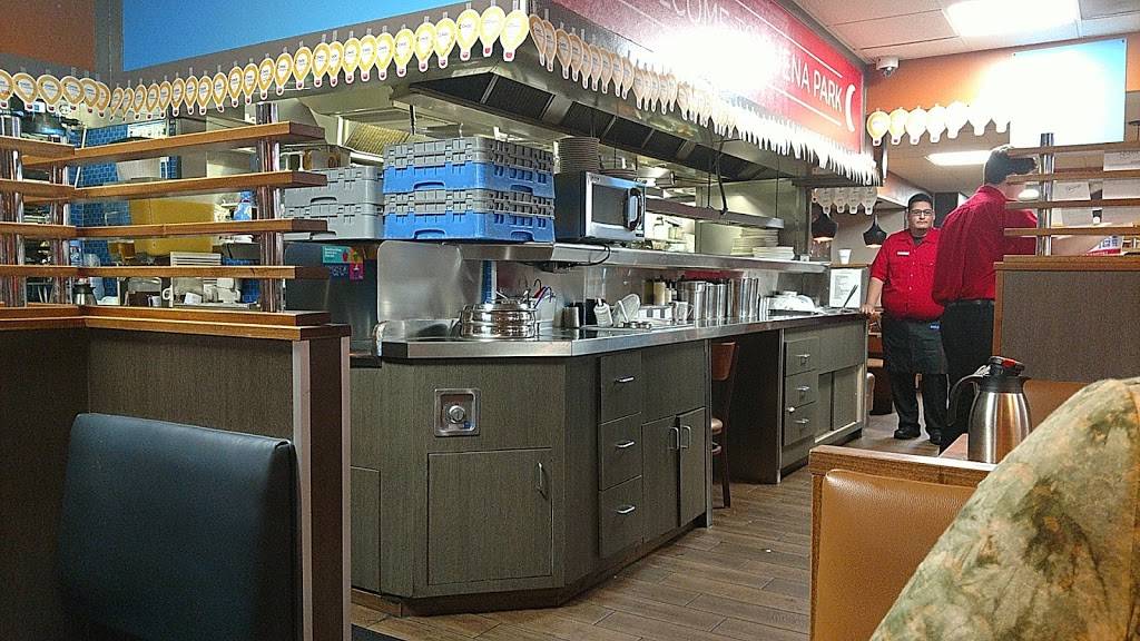 IHOP | restaurant | 7950 Beach Blvd, Buena Park, CA 90620, USA | 7145227448 OR +1 714-522-7448