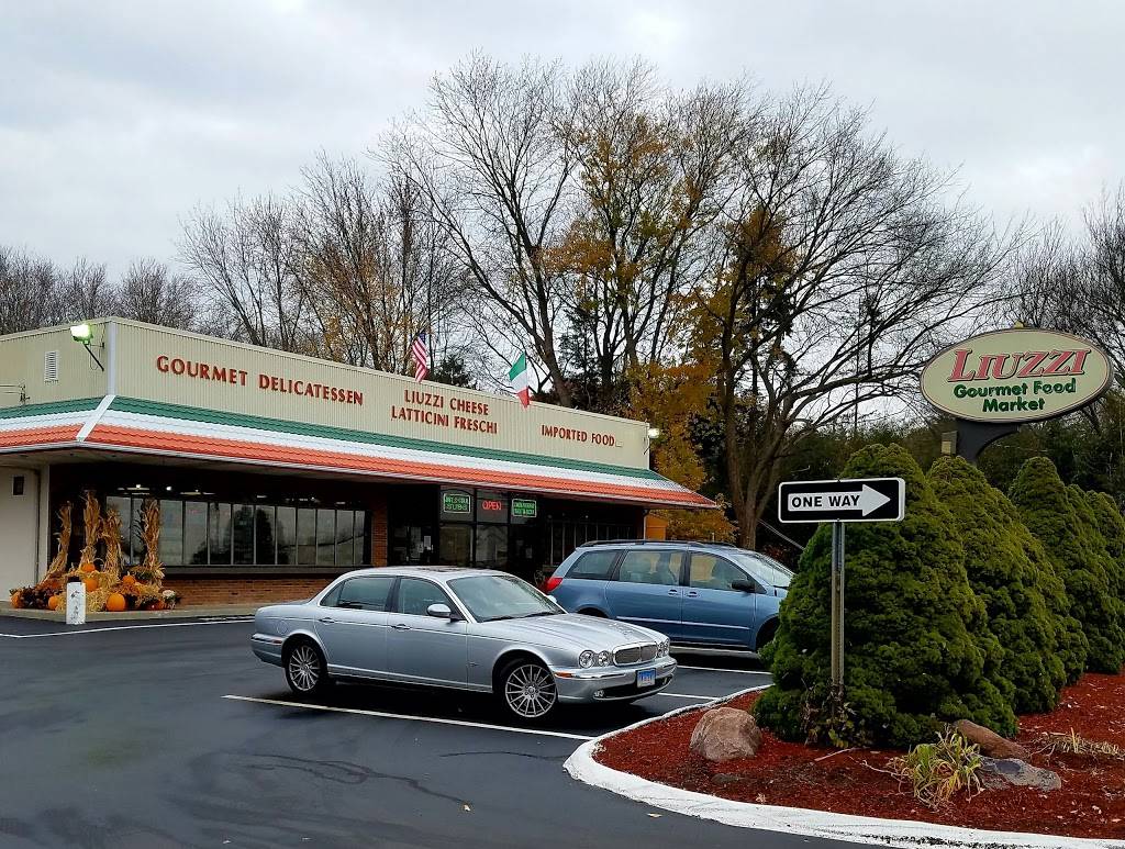 Liuzzi Gourmet Food Market | restaurant | 322 State St, North Haven, CT 06473, USA | 2032484356 OR +1 203-248-4356