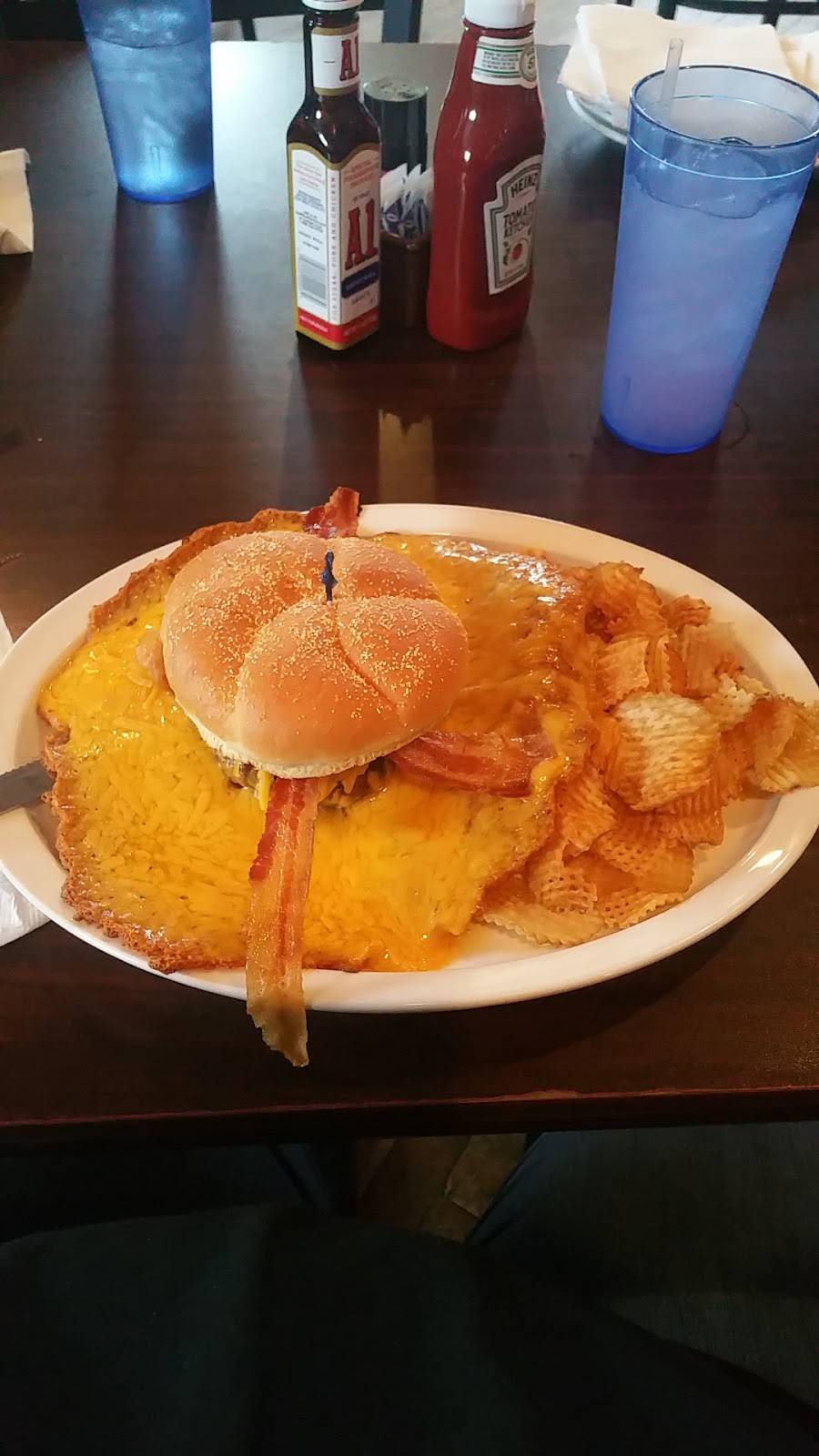 Chapz Bar & Grill | restaurant | 42478 National Rd, Belmont, OH 43718, USA | 7407820069 OR +1 740-782-0069