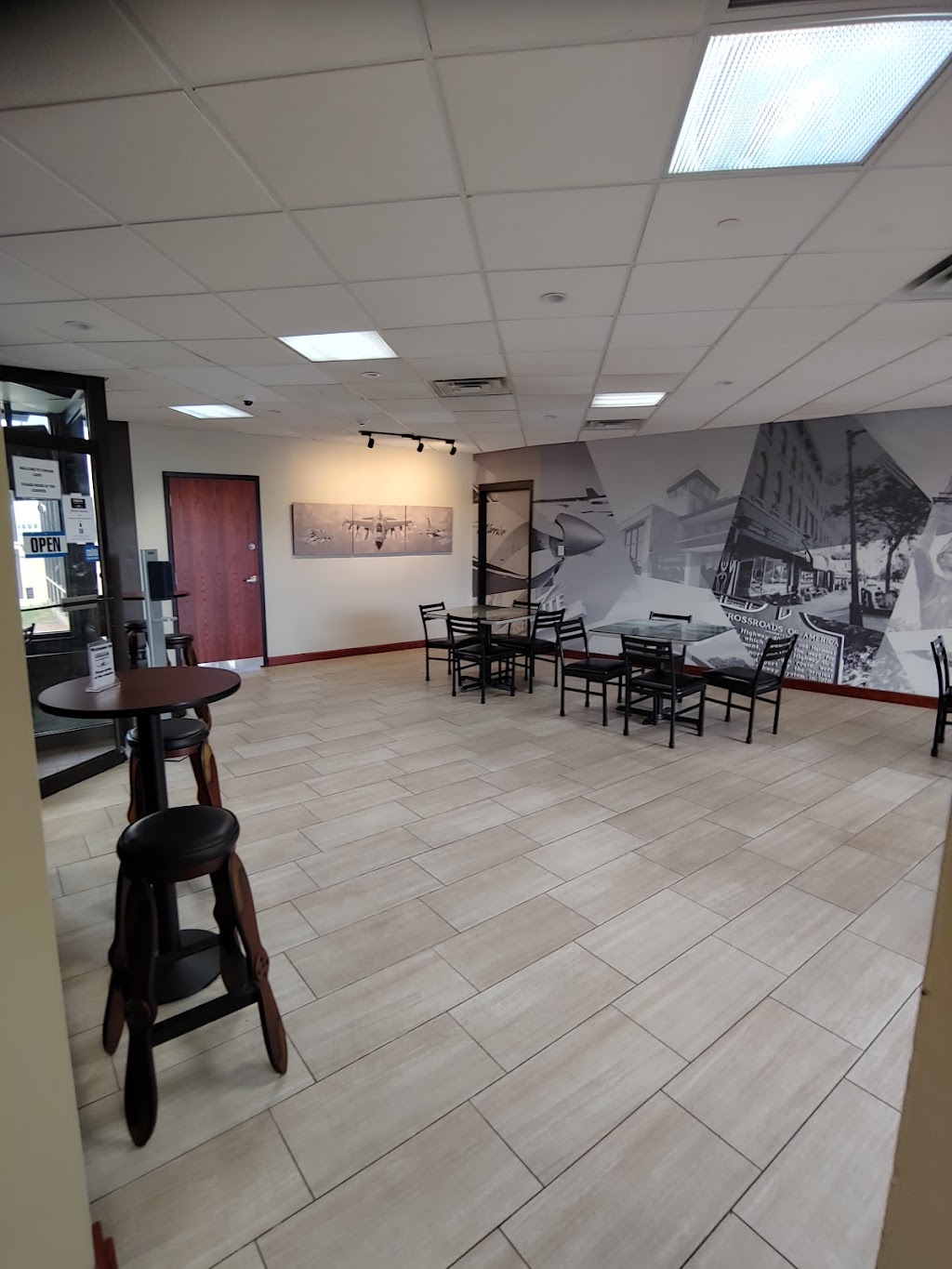 Corsair Café & Coffee | cafe | 581 S Airport St, Terre Haute, IN 47803, USA | 8127304887 OR +1 812-730-4887