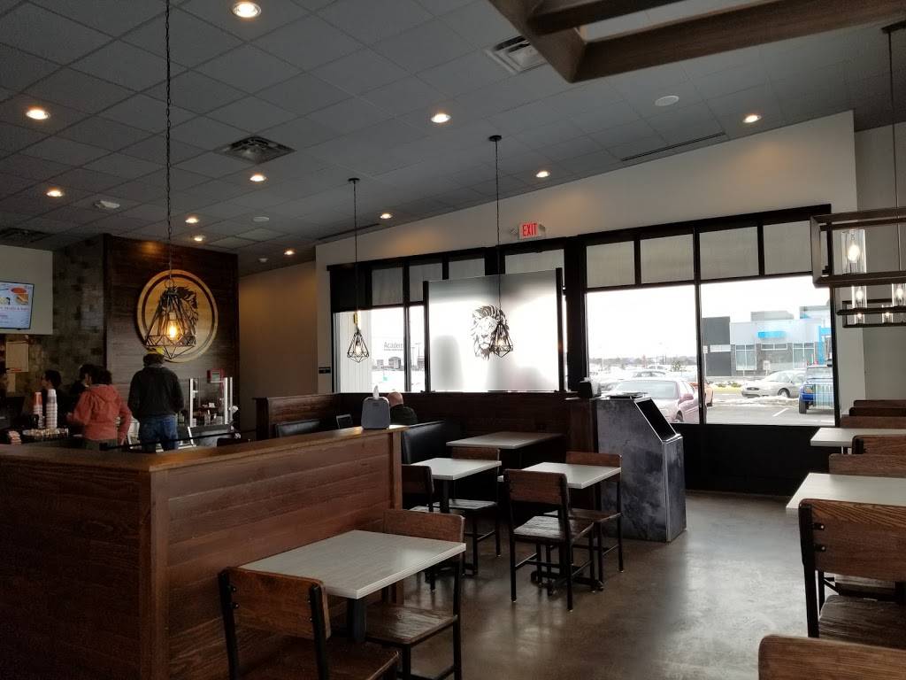 Lions Choice | restaurant | 14189 W 135th St, Olathe, KS 66062, USA | 9138158744 OR +1 913-815-8744