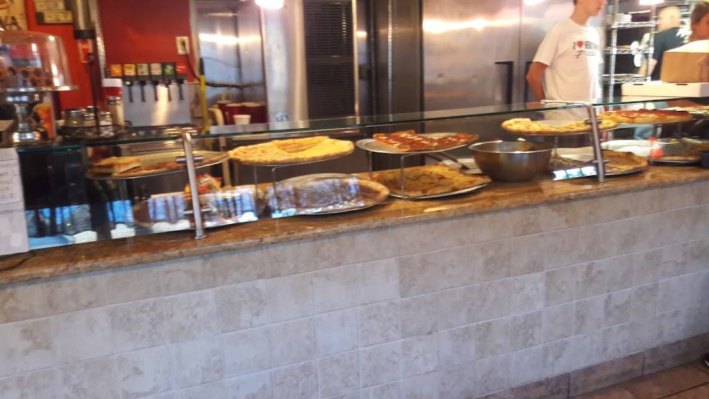 Newtown Pizza | restaurant | 231 N Sycamore St, Newtown, PA 18940, USA | 2155042232 OR +1 215-504-2232