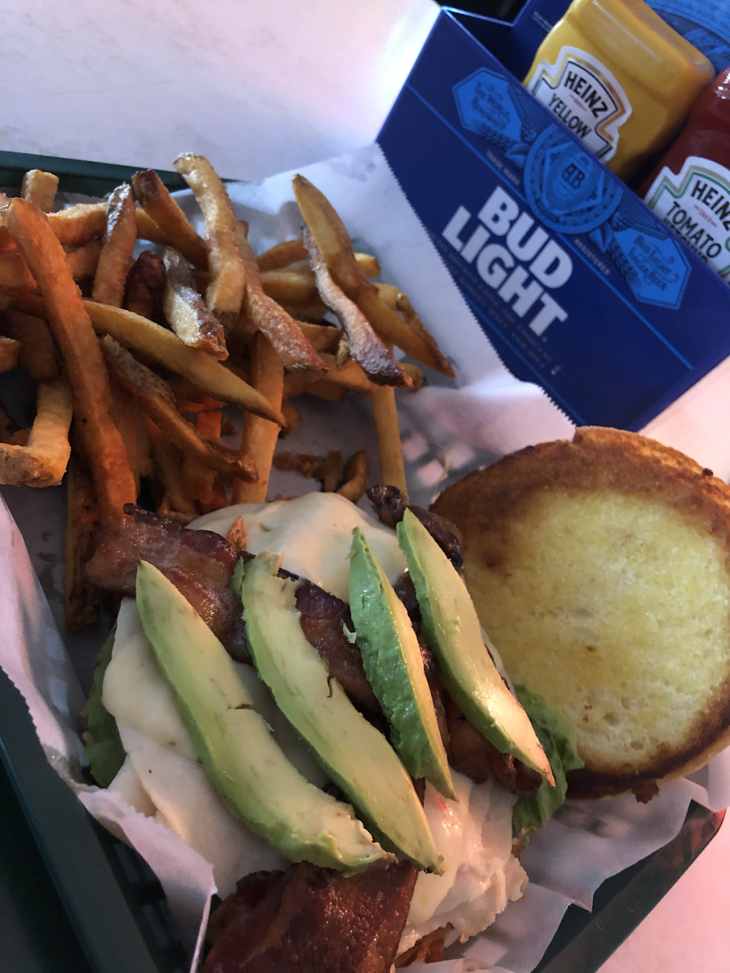 Kavanaughs Hilltop Bar & Grill | restaurant | 1228 30th St, Rock Island, IL 61201, USA | 3097869055 OR +1 309-786-9055