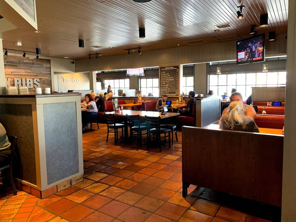 Chilis Grill & Bar | meal takeaway | 39131 Fremont Blvd, Fremont, CA 94538, USA | 5107922800 OR +1 510-792-2800