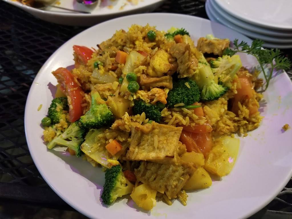 Rim Talay Thai Cuisine | restaurant | 508 Mission Ave, Oceanside, CA 92054, USA | 7604352007 OR +1 760-435-2007