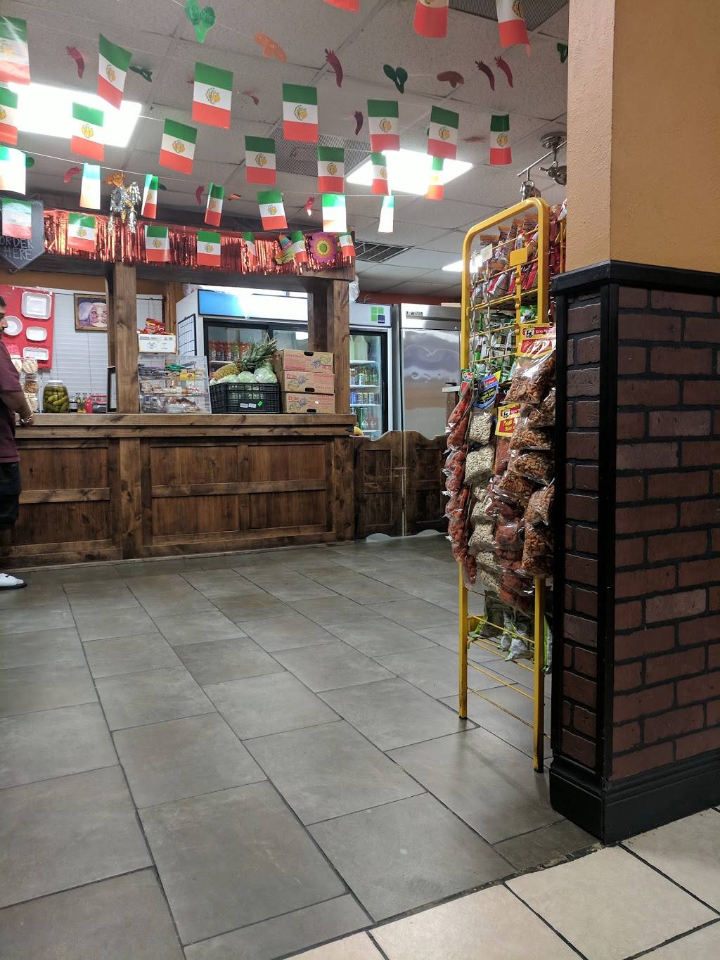 Las Fuentes Refresqueria y Taqueria | restaurant | 1001 Harris Ave, Pasadena, TX 77506, USA | 7134733829 OR +1 713-473-3829