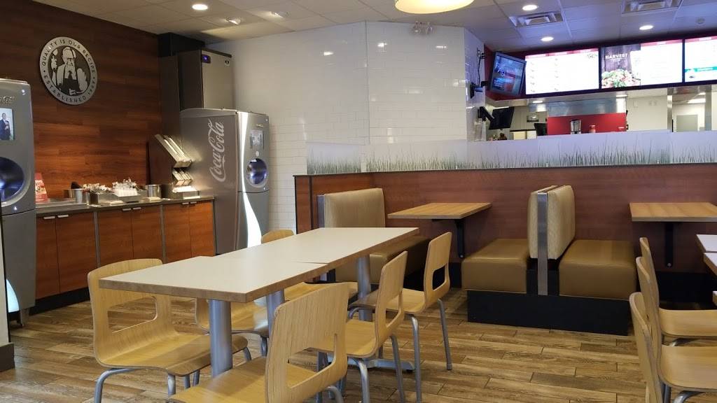 Wendys | restaurant | 99 Winthrop Ave, Lawrence, MA 01843, USA | 9786820565 OR +1 978-682-0565