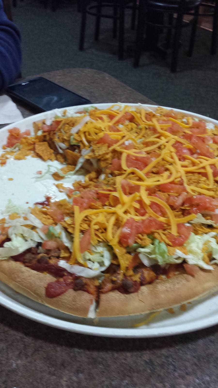 Godfathers Pizza | meal delivery | 3811 University Ave, Waterloo, IA 50701, USA | 3192357104 OR +1 319-235-7104