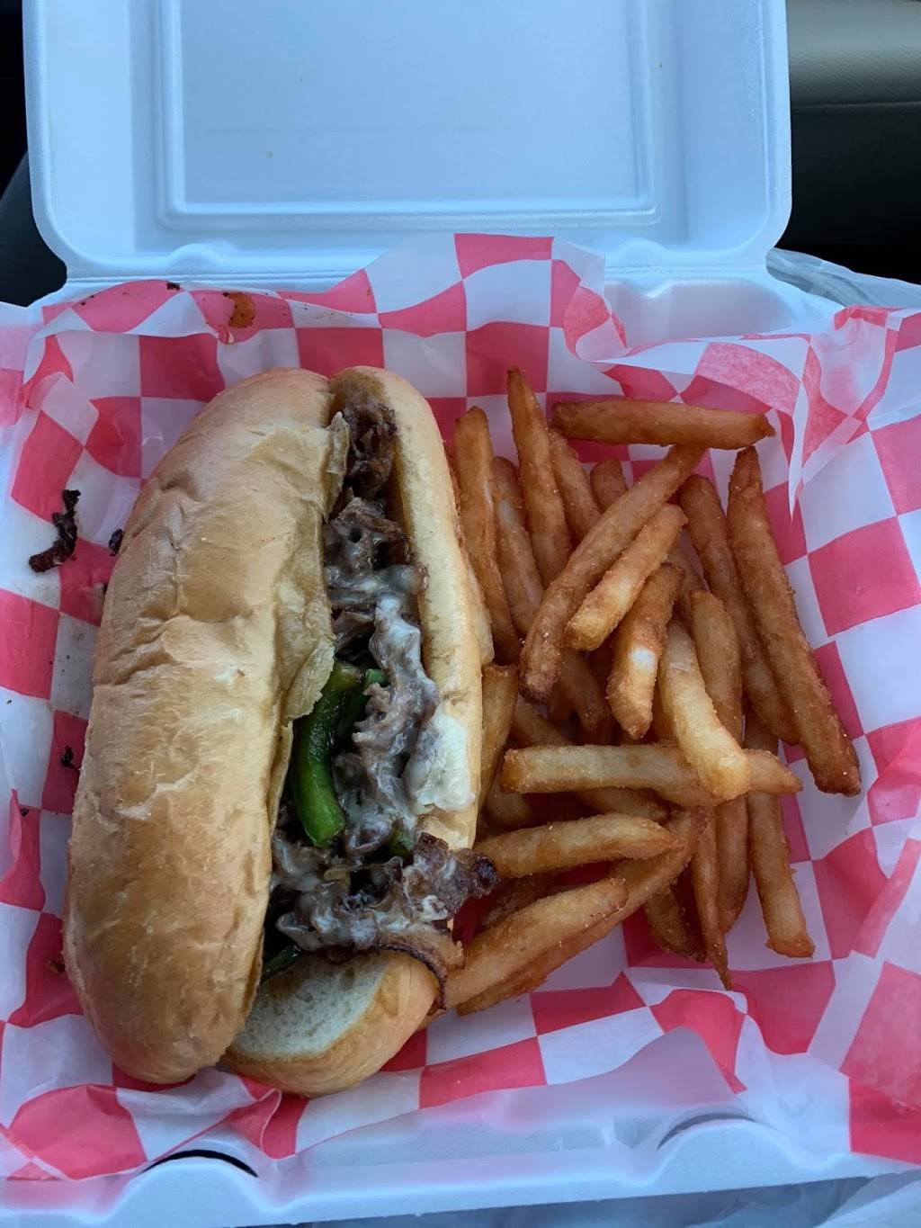 The Cove | restaurant | 10202 N Cincinnati Ave, Sperry, OK 74073, USA | 9182885001 OR +1 918-288-5001