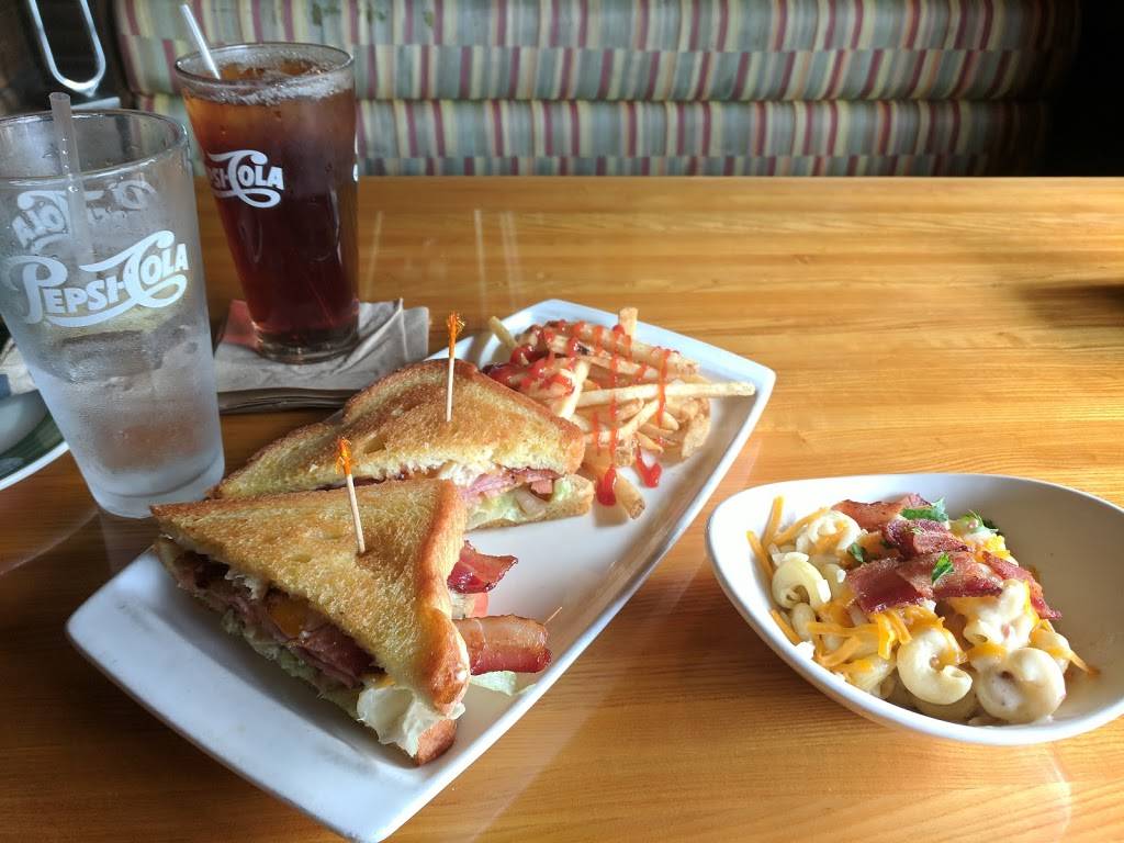 Applebees Grill + Bar | restaurant | 1700 W. Intl Speedway Blvd, Unit 600, Daytona Beach, FL 32114, USA | 3862533656 OR +1 386-253-3656