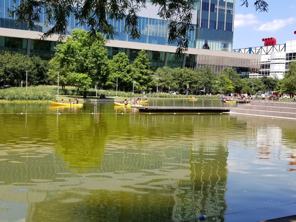 Lake House | restaurant | 1600 McKinney St, Houston, TX 77010, USA | 7133377320 OR +1 713-337-7320