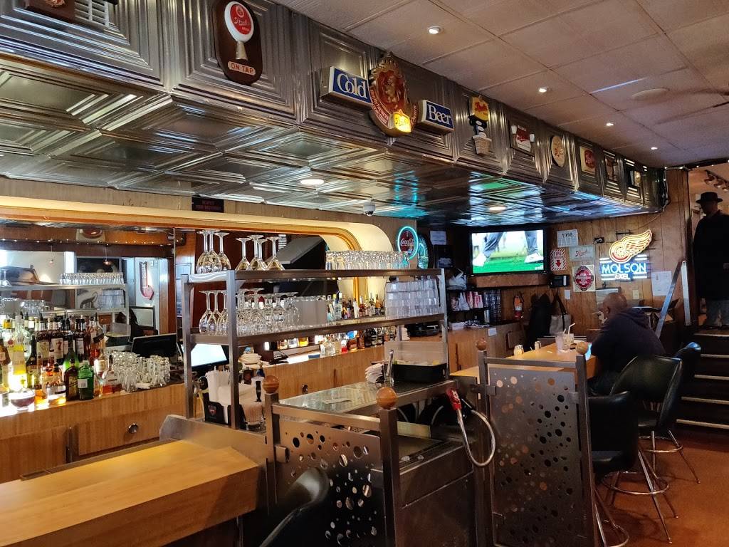 Buddys Pizza | restaurant | 17125 Conant St, Detroit, MI 48212, USA | 3138929001 OR +1 313-892-9001