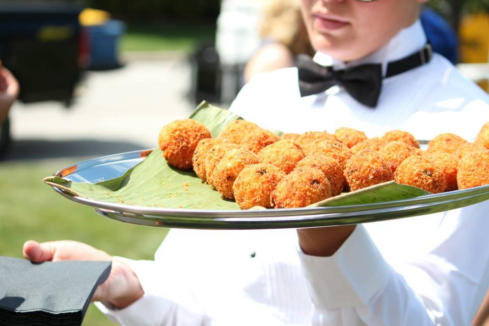 Road Chef | meal takeaway | 2390 Tecumseh Rd W, Windsor, ON N9B 1W1, Canada | 5199782888 OR +1 519-978-2888