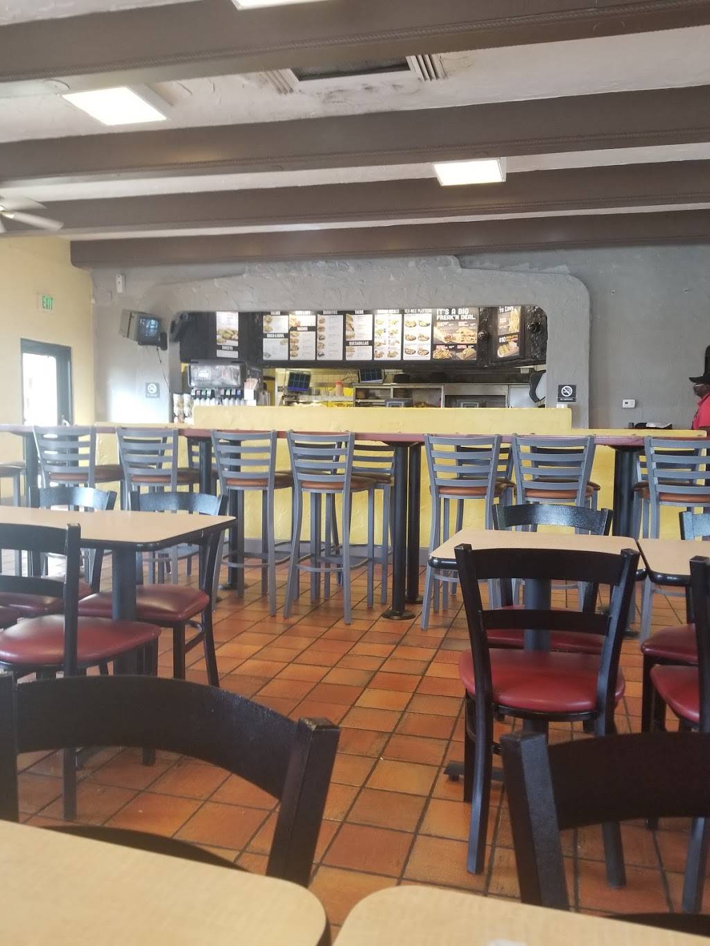 Taco Bueno | restaurant | 1235 E Pleasant Run Rd, DeSoto, TX 75115, USA | 9722283792 OR +1 972-228-3792